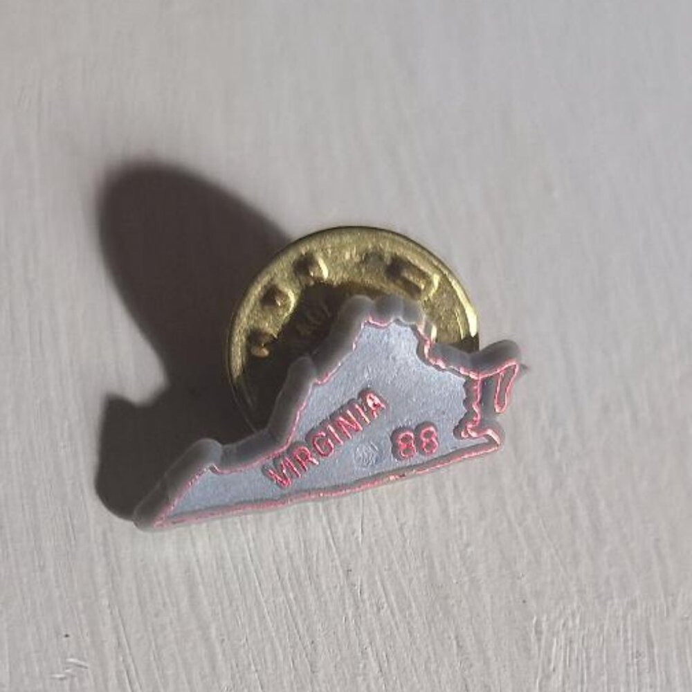 Virginia Commonwealth State Vintage 1988 Lapel Pin
